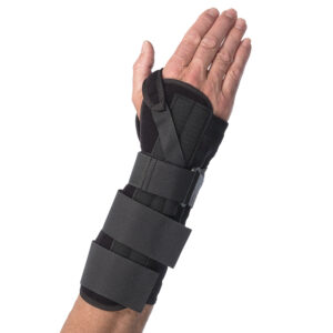 Immobilisateur de poignet et avant-bras universel